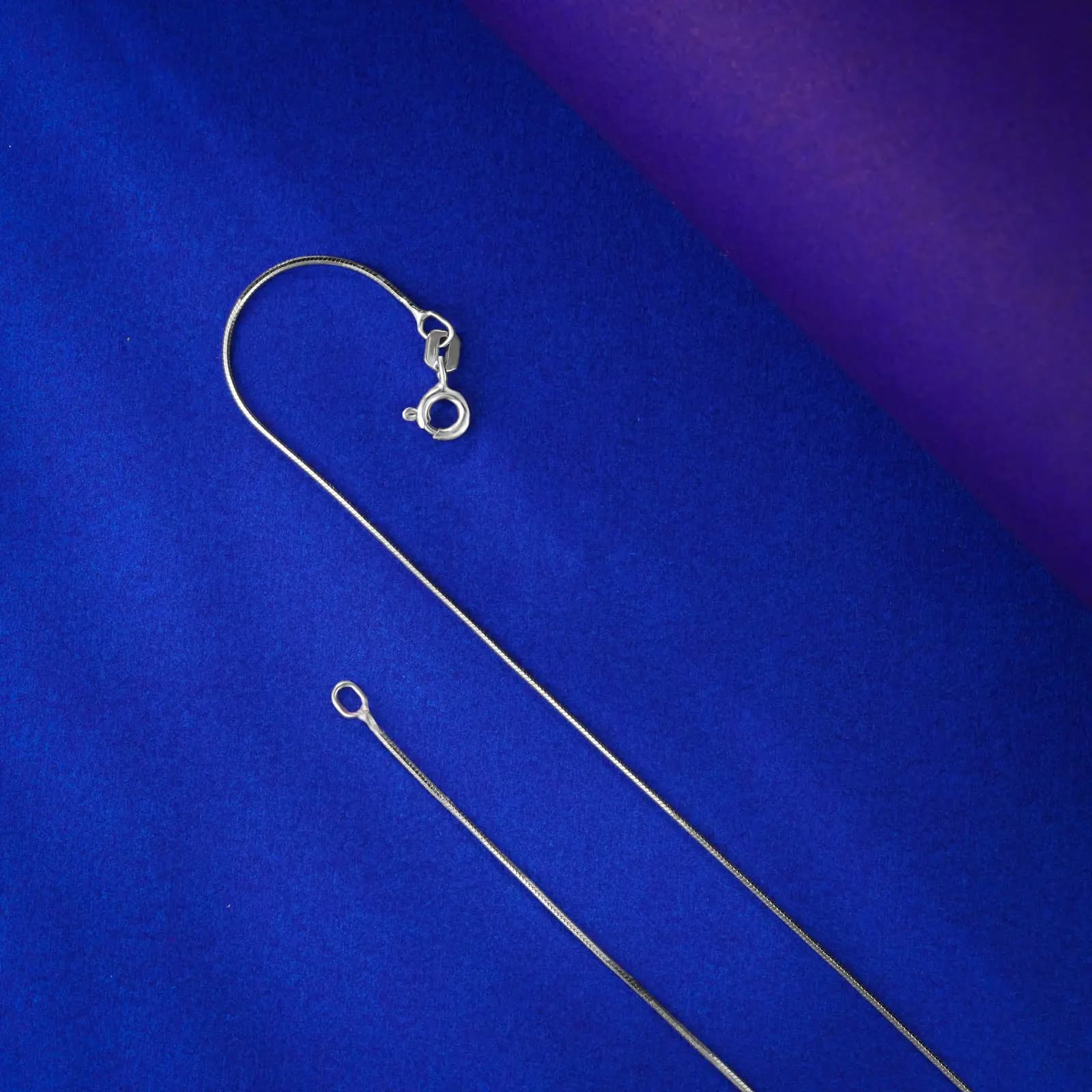 Elegant Sleek Silver Chain – 2.064g Elegant Sleek Silver Chain – 2.064g