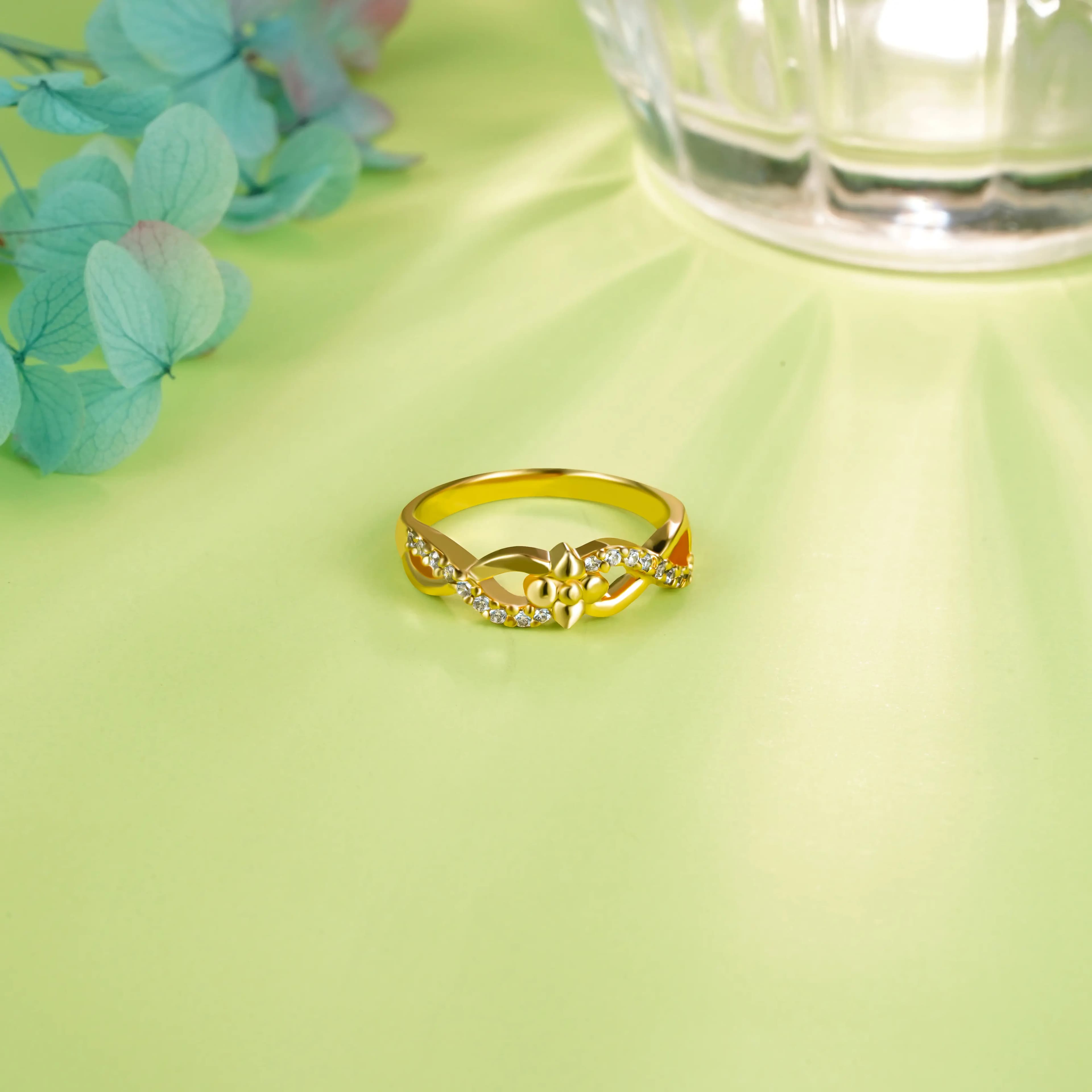 Floral Twirl Spark Ring for her Floral Twirl Spark Ring for her