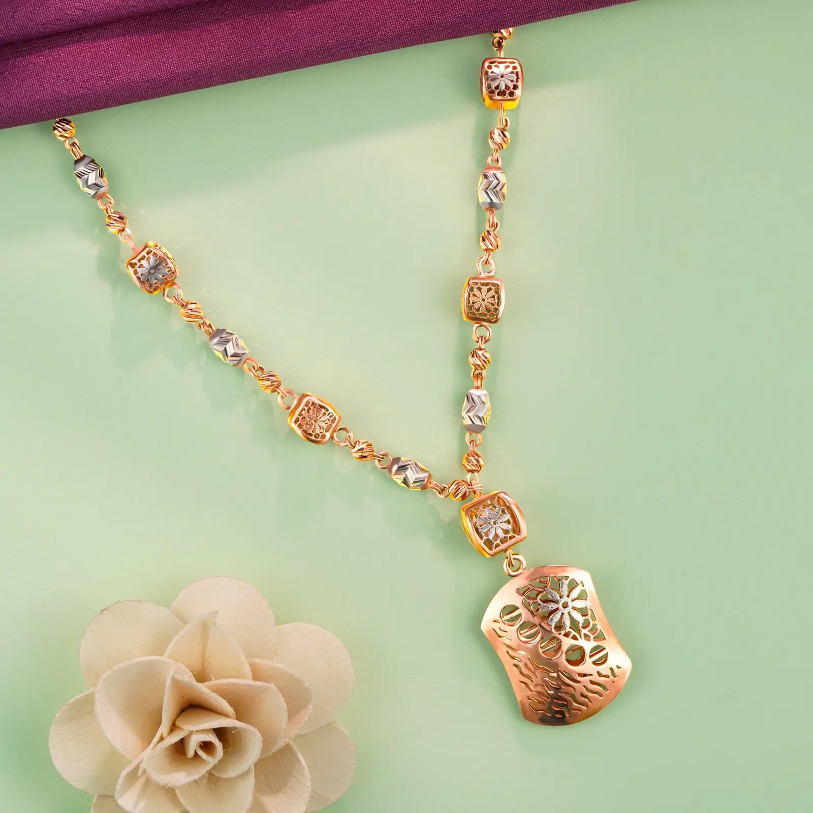 Pearl Blossom Necklace Set Pearl Blossom Necklace Set