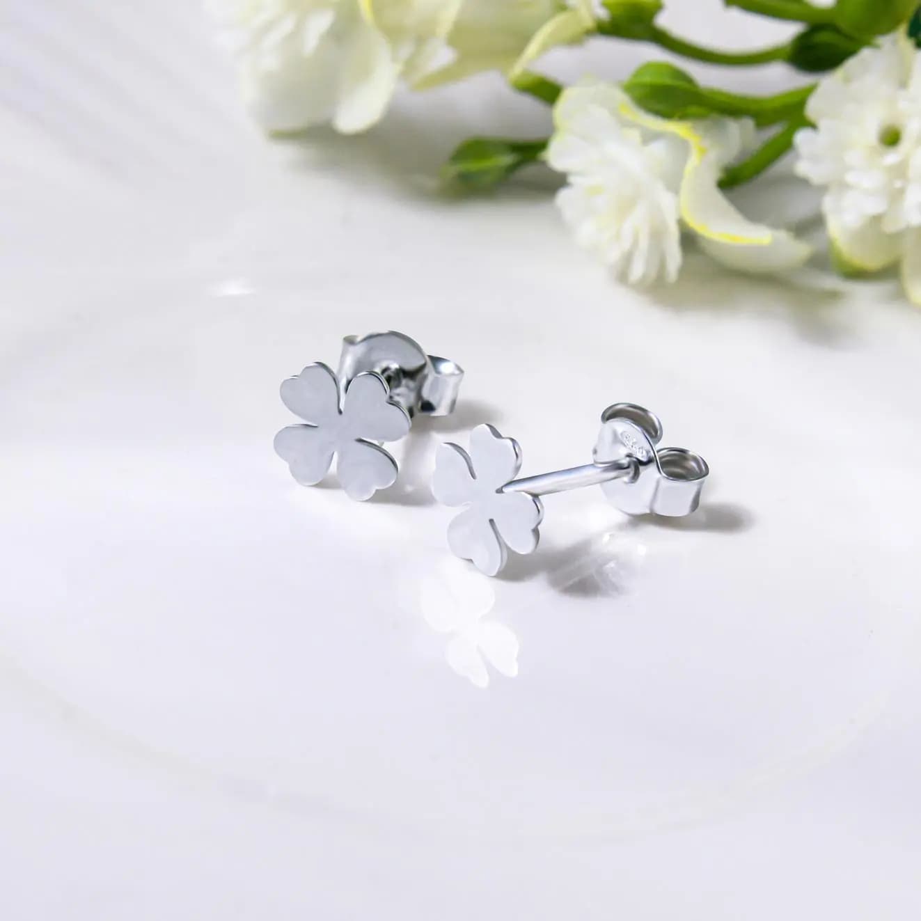 Clover Heart Bloom Silver Studs Clover Heart Bloom Silver Studs